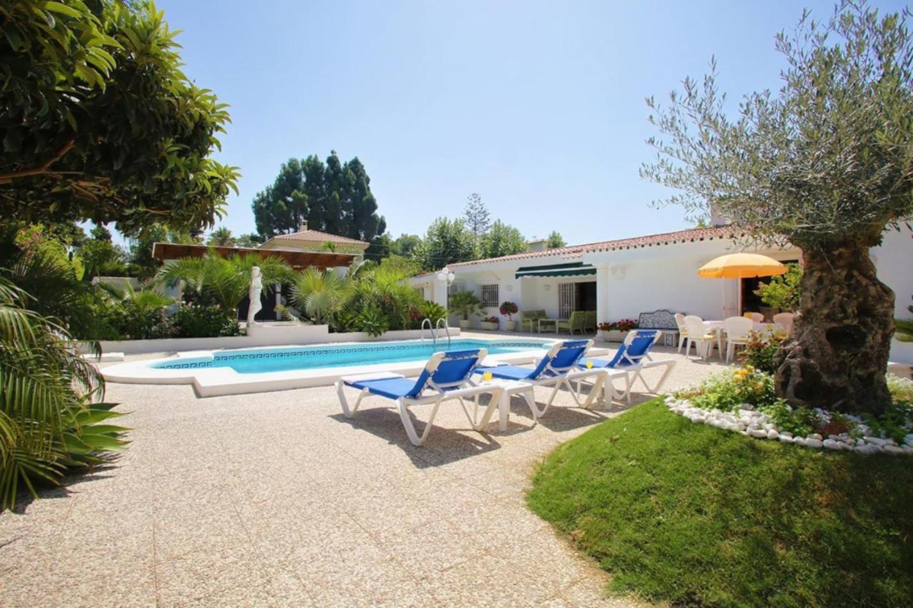 Exclusive Villa Las Palmeras Puerto Banus With Heated Private Swimming Pool, Marbella, Spain Kültér fotó