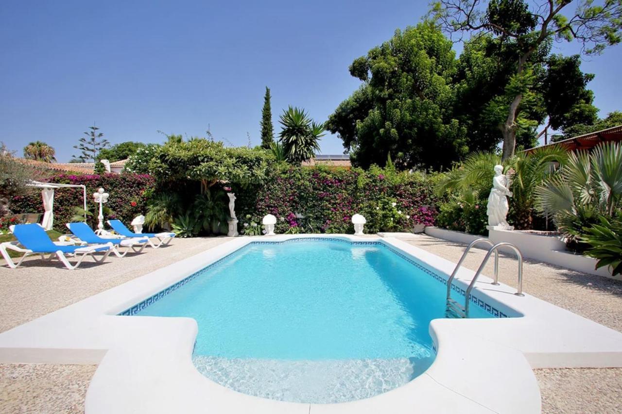 Exclusive Villa Las Palmeras Puerto Banus With Heated Private Swimming Pool, Marbella, Spain Kültér fotó