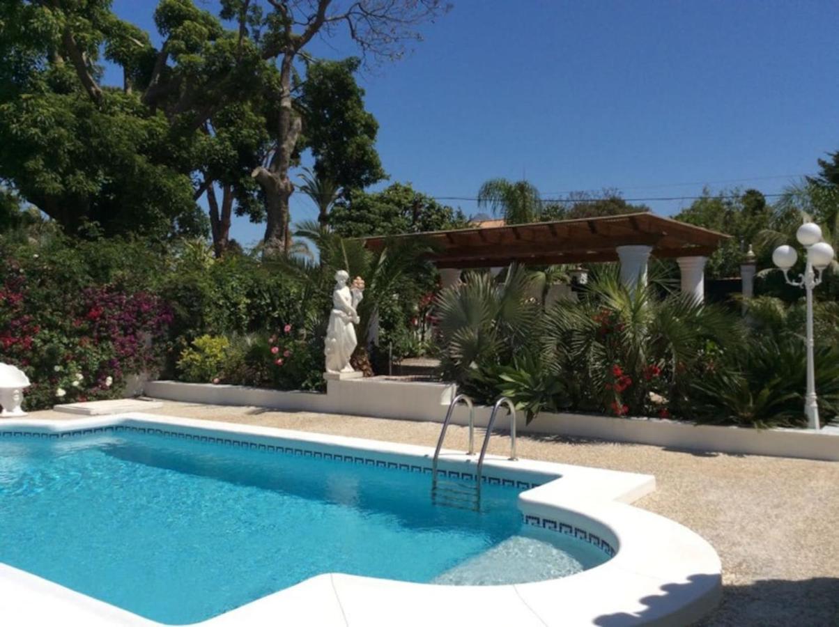 Exclusive Villa Las Palmeras Puerto Banus With Heated Private Swimming Pool, Marbella, Spain Kültér fotó