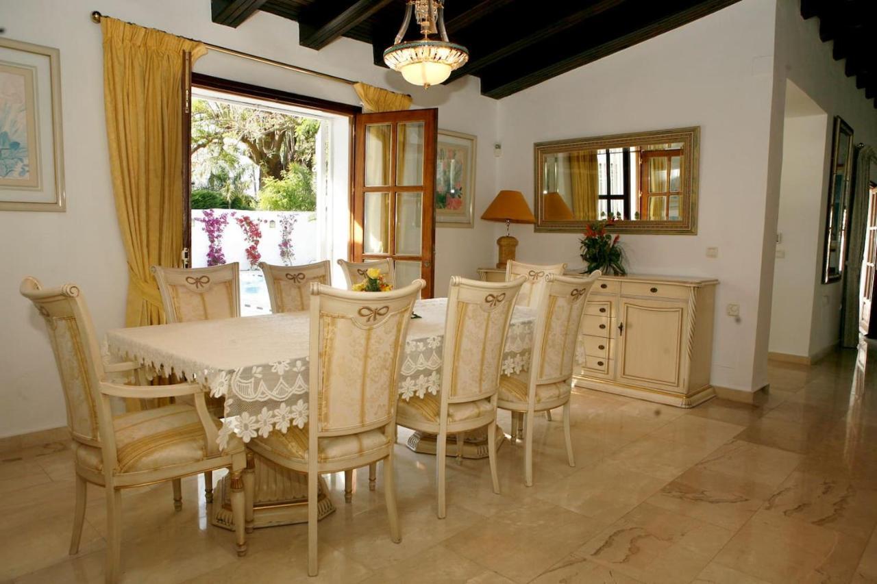 Exclusive Villa Las Palmeras Puerto Banus With Heated Private Swimming Pool, Marbella, Spain Kültér fotó