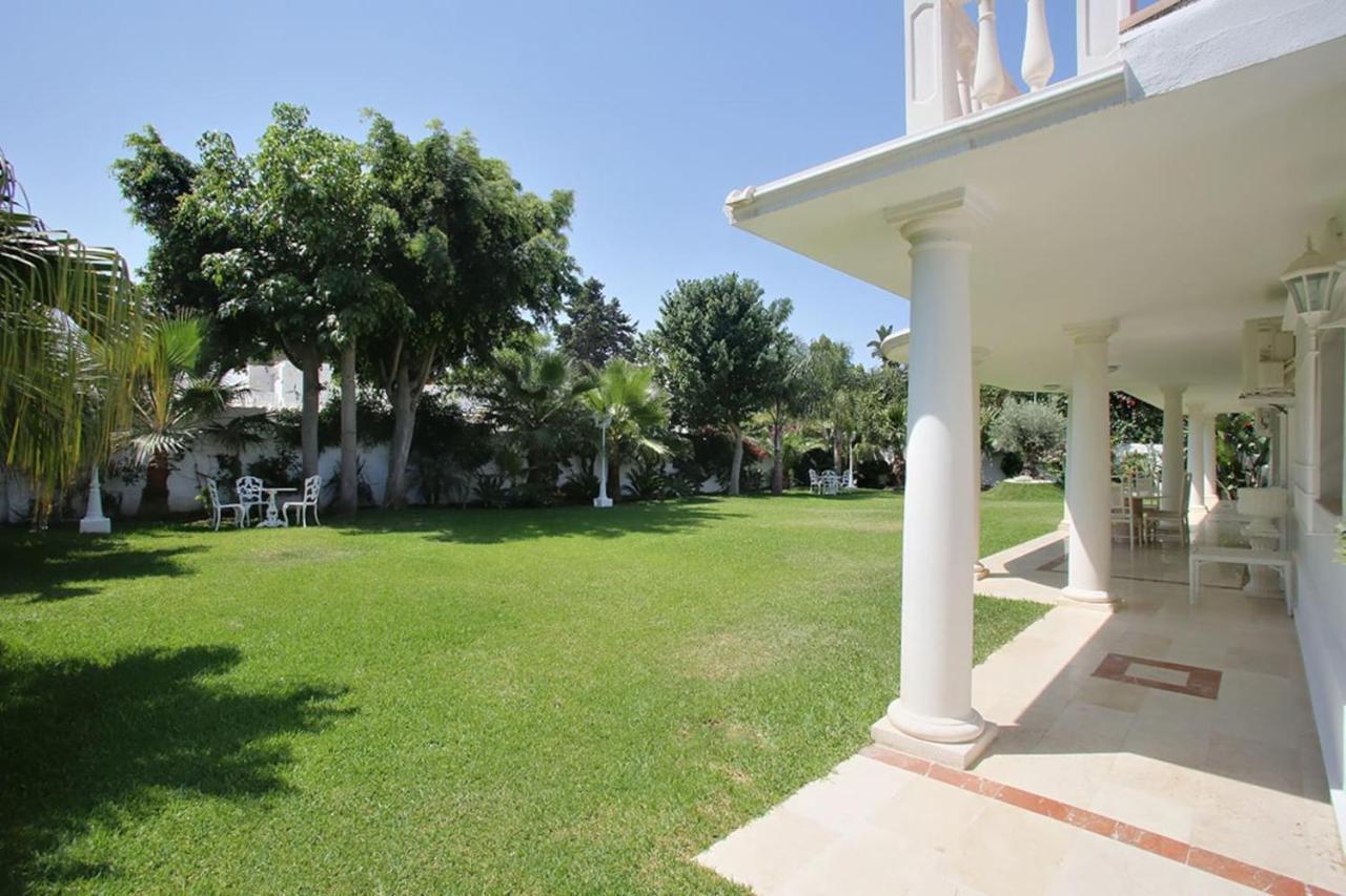 Exclusive Villa Las Palmeras Puerto Banus With Heated Private Swimming Pool, Marbella, Spain Kültér fotó